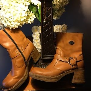 Harley Davidson, brown, 9.5 Ladies ankle boots.